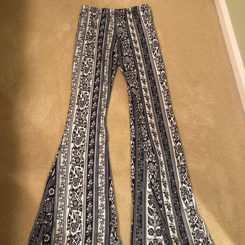 Printed Flare Pants - S/M